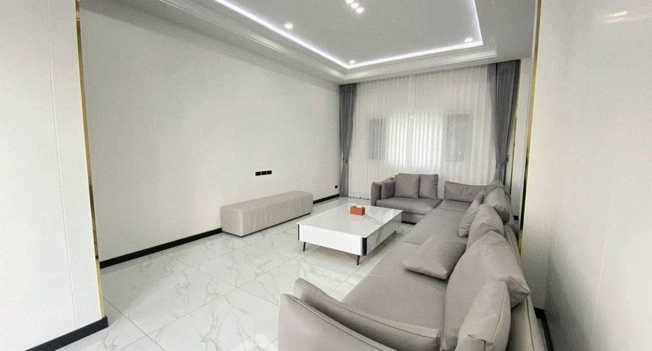 Villa en alquiler de 8 habitaciones en Bang Lamung, Chonburi