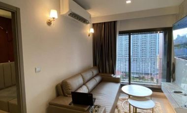 For rent 1 bed condo in Huai Khwang, Bangkok