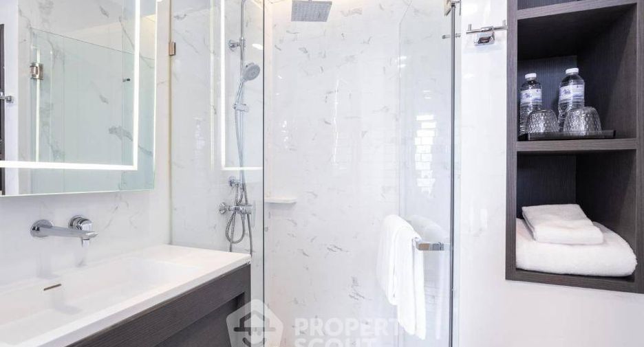 For rent 1 bed condo in Khlong Toei, Bangkok