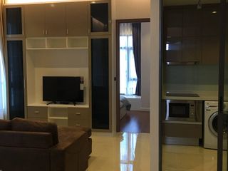 For rent 2 bedrooms condo in Phra Khanong, Bangkok
