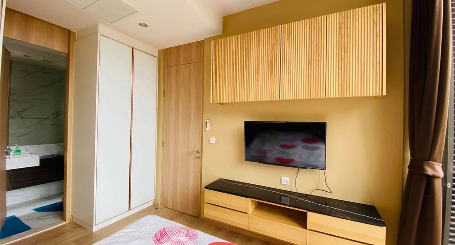 For rent 1 bed condo in Khlong Toei, Bangkok