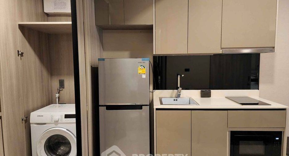 For rent 1 bed condo in Watthana, Bangkok