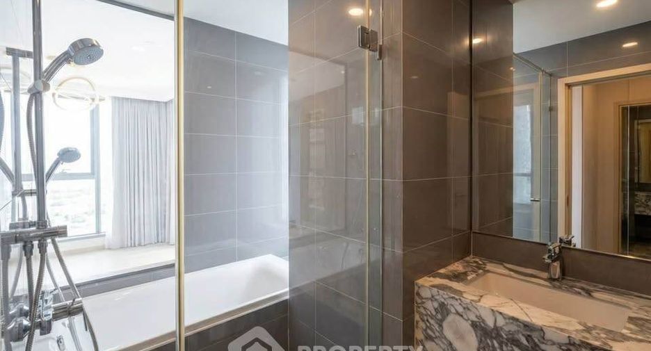 For sale 2 bedrooms condo in Pathum Wan, Bangkok