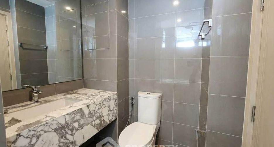 For sale 2 bedrooms condo in Pathum Wan, Bangkok