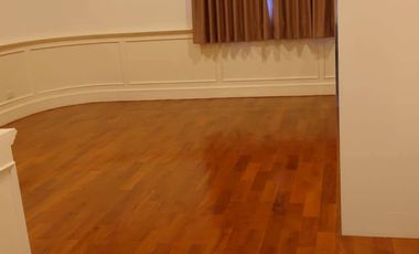 Condo en alquiler de 3 habitaciones en Watthana, Bangkok