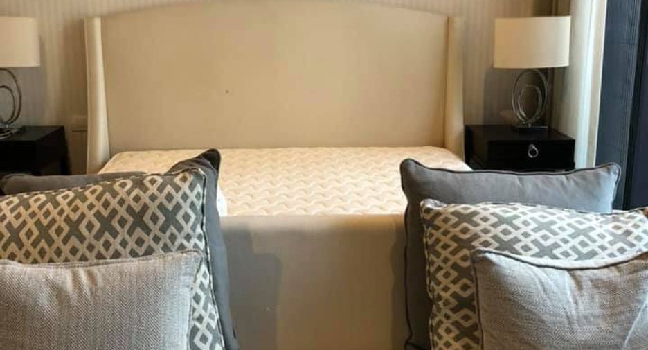 For rent 1 bed condo in Pathum Wan, Bangkok