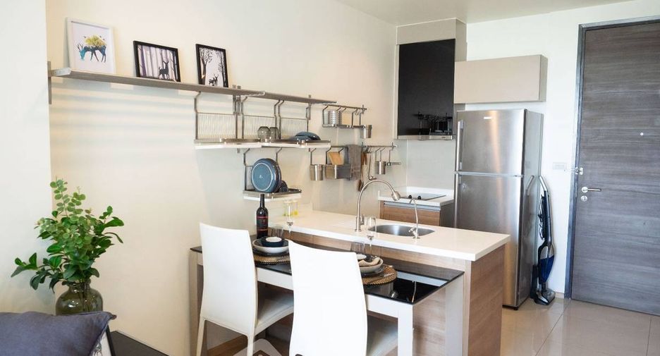 For rent 1 bed condo in Phra Khanong, Bangkok