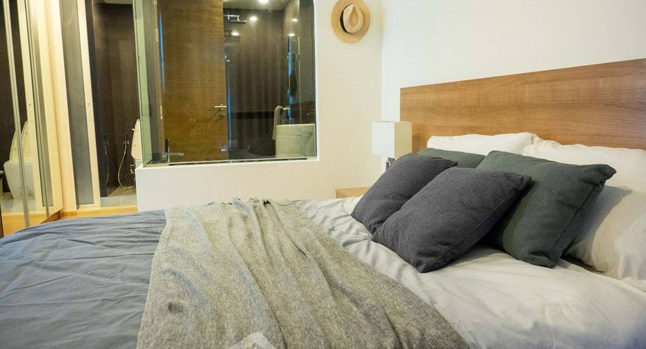 For rent 1 bed condo in Phra Khanong, Bangkok