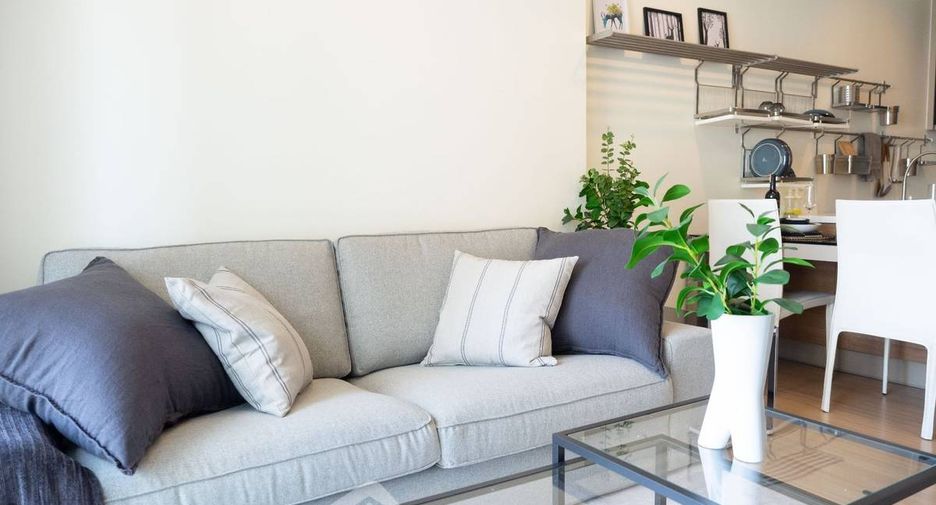 For rent 1 bed condo in Phra Khanong, Bangkok