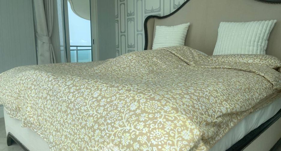 For rent 3 bedrooms condo in Jomtien, Pattaya