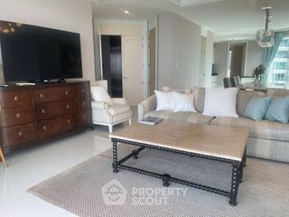 For rent 3 bedrooms condo in Bang Lamung, Chonburi