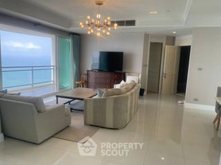 For rent 3 bedrooms condo in Bang Lamung, Chonburi