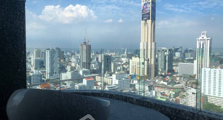For rent 1 bed condo in Pathum Wan, Bangkok