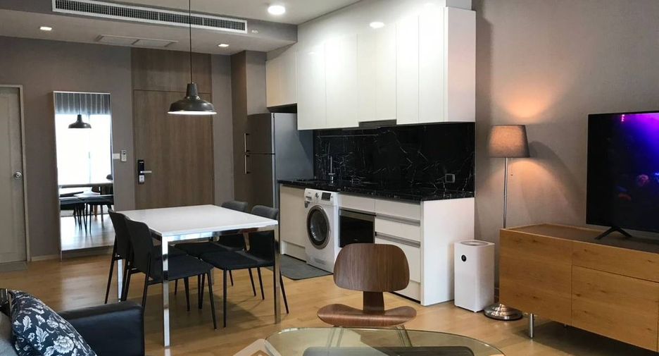 For rent 2 bedrooms condo in Khlong Toei, Bangkok