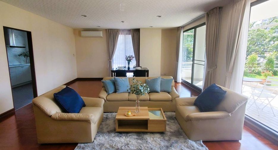 For rent 2 bedrooms apartment in Watthana, Bangkok