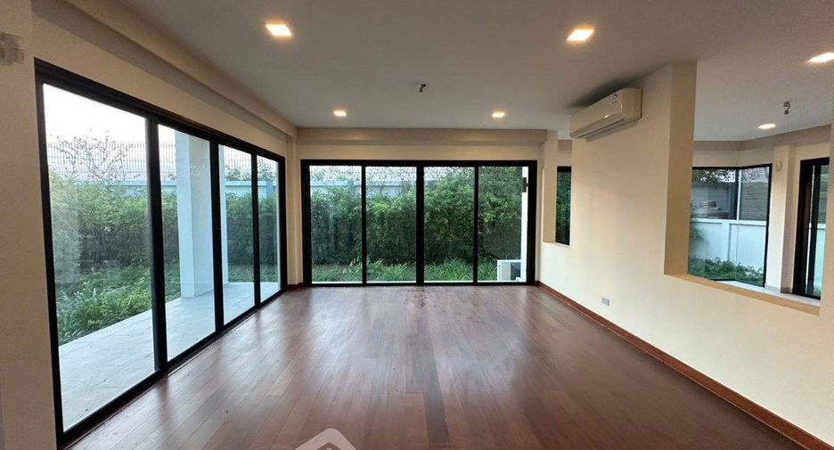 For sale 3 bedrooms house in Mueang Chon Buri, Chonburi