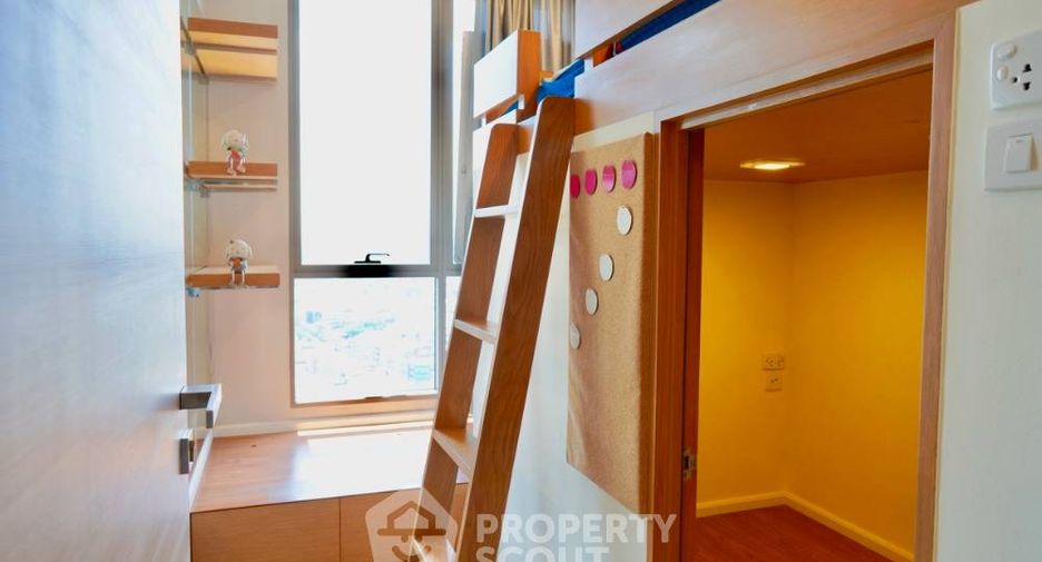 For rent 2 bedrooms condo in Sathon, Bangkok