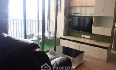 For rent 2 bedrooms condo in Huai Khwang, Bangkok