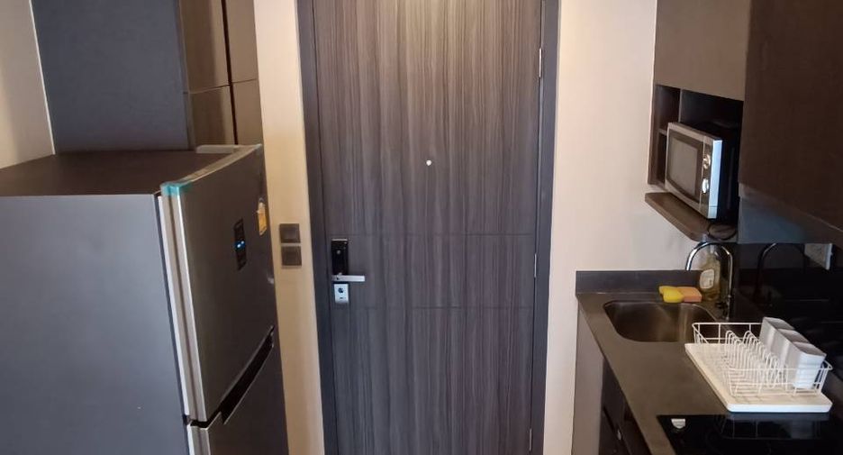 Condo en alquiler de 1 habitaciones en Khlong Toei, Bangkok