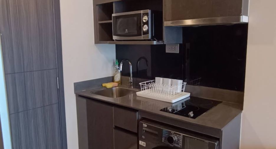 Condo en alquiler de 1 habitaciones en Khlong Toei, Bangkok
