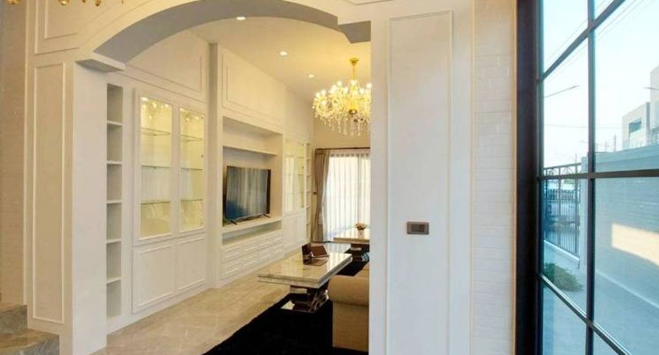 For rent 5 bedrooms villa in Mueang Chon Buri, Chonburi