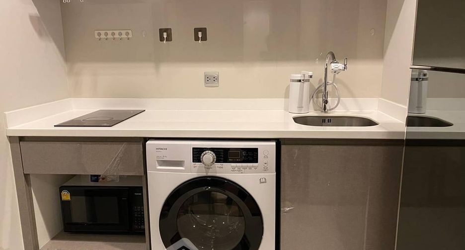 For rent 1 bed condo in Huai Khwang, Bangkok
