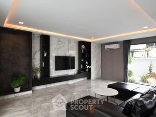 For rent 6 bedrooms house in Bang Lamung, Chonburi