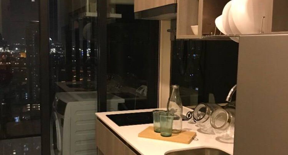 For rent 1 bed condo in Watthana, Bangkok