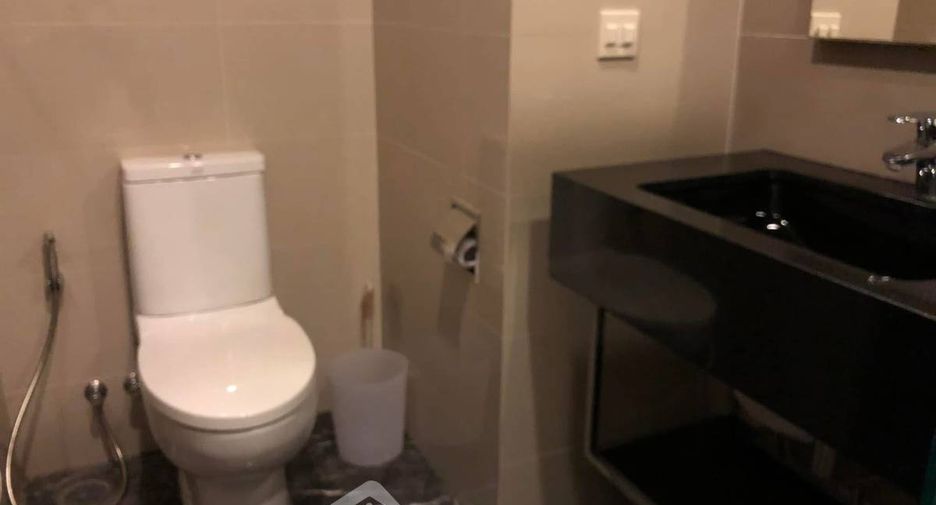 For rent 1 bed condo in Khlong Toei, Bangkok