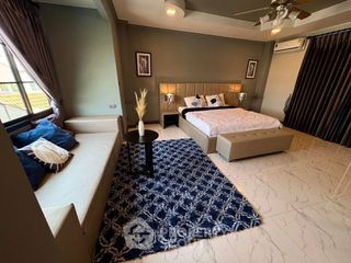 Villa en alquiler de 5 habitaciones en Bang Lamung, Chonburi