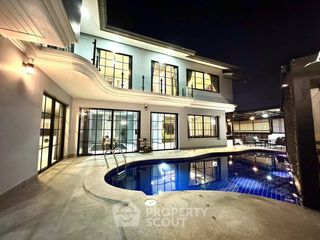Villa en alquiler de 5 habitaciones en Bang Lamung, Chonburi