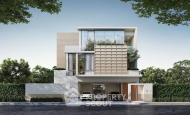 For sale 4 bedrooms house in Wang Thonglang, Bangkok