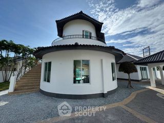 À louer 4 chambres maison à Bang Lamung, Chonburi