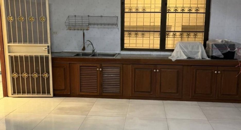 Haus zur Miete mit 3 Zimmer in East Pattaya, Pattaya
