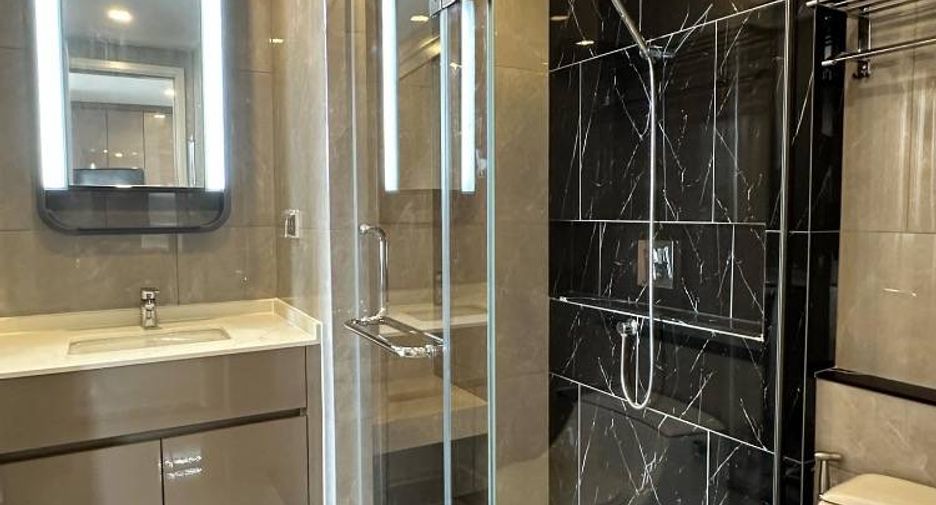 For rent 1 bed condo in Huai Khwang, Bangkok
