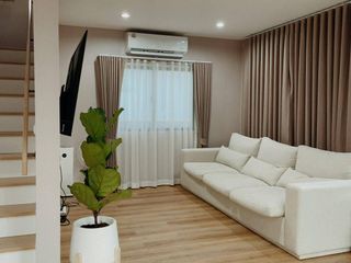 For sale 3 ベッドルーム townhouse in Prawet, Bangkok