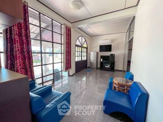 Villa en alquiler de 4 habitaciones en Bang Lamung, Chonburi