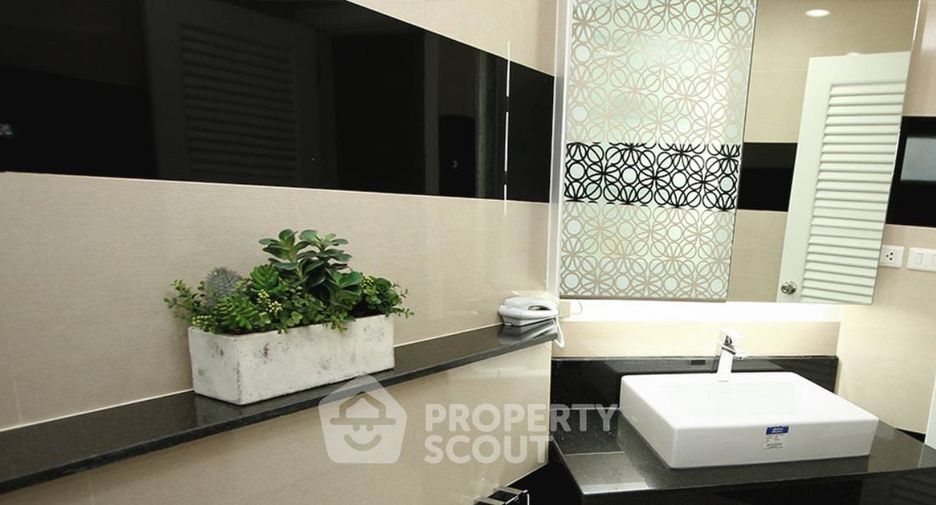 Apartment zur Miete mit 2 Zimmer in Khlong Toei, Bangkok