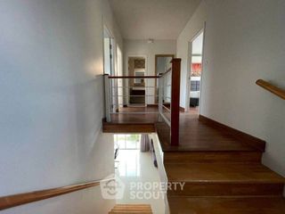 Casa en alquiler de 3 habitaciones en Bang Lamung, Chonburi