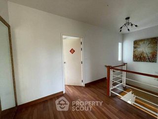 Casa en alquiler de 3 habitaciones en Bang Lamung, Chonburi
