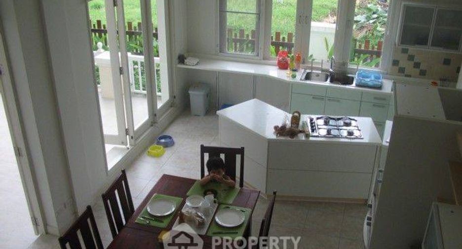 Villa en alquiler de 3 habitaciones en Na Jomtien, Pattaya