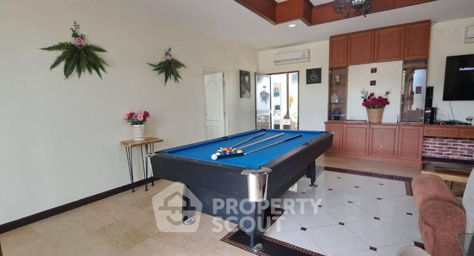 For rent 4 bedrooms house in Jomtien, Pattaya