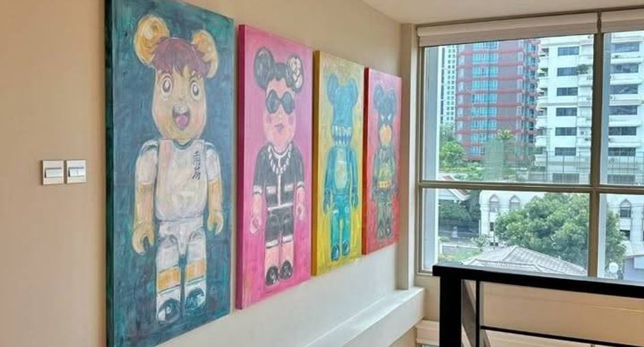 For sale 4 bedrooms condo in Watthana, Bangkok