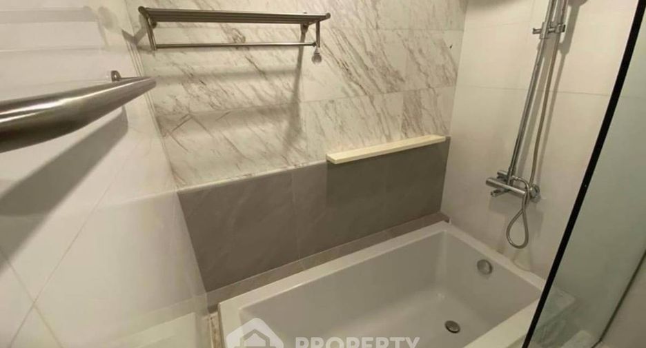For rent 1 bed condo in Watthana, Bangkok