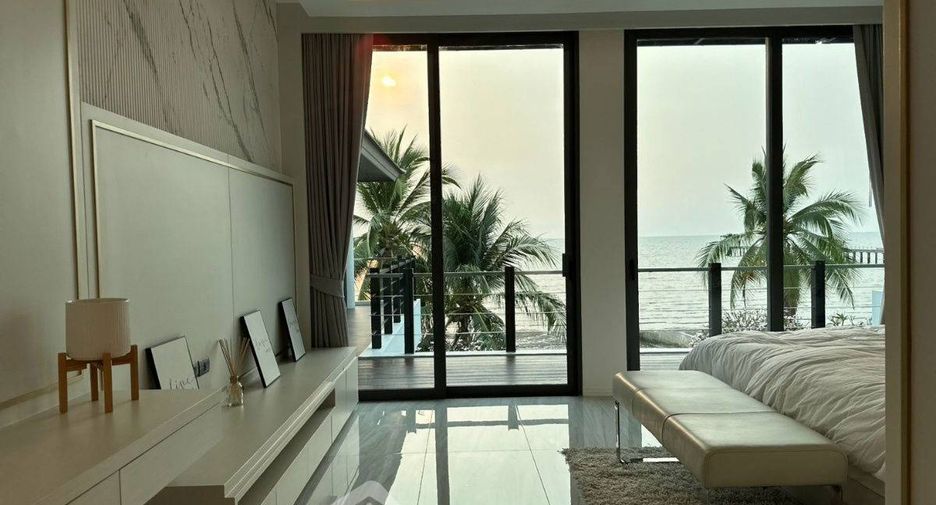 For sale 4 bedrooms house in Mueang Chon Buri, Chonburi