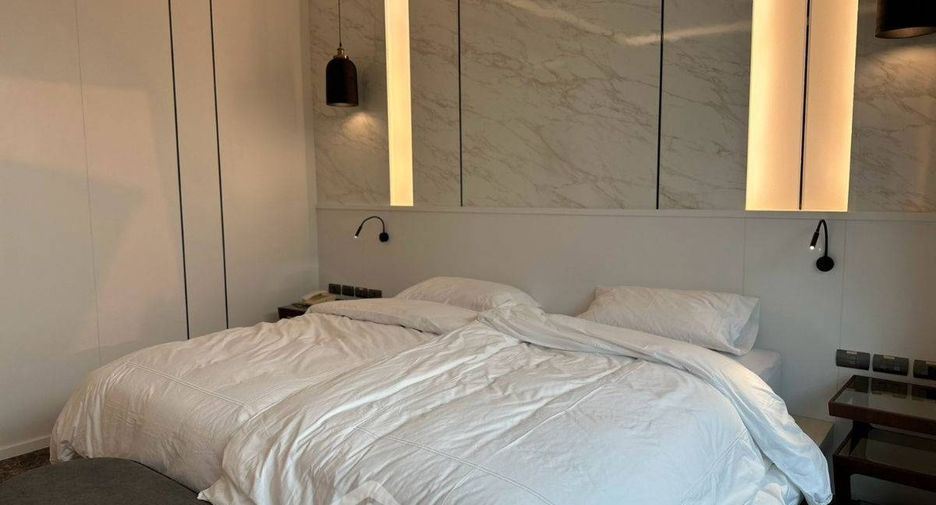 For sale 4 bedrooms house in Mueang Chon Buri, Chonburi