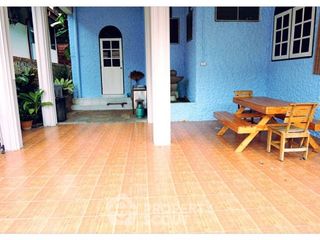 À louer 8 chambres maison à Bang Lamung, Chonburi