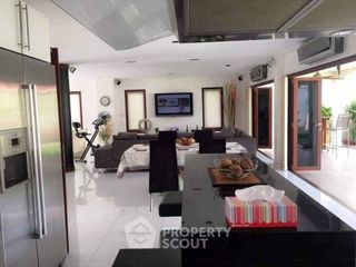 For rent 5 bedrooms house in Bang Lamung, Chonburi