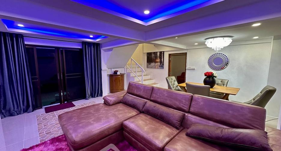 Casa en alquiler de 4 habitaciones en Jomtien, Pattaya