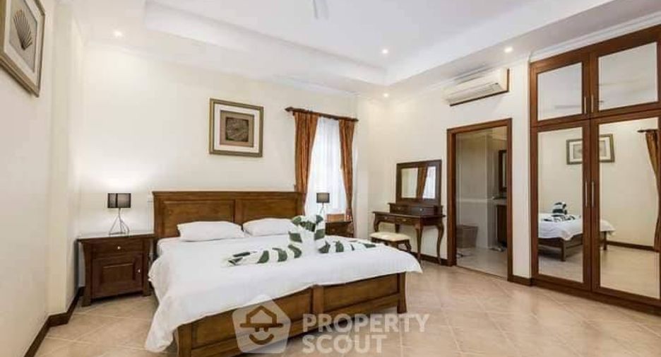 For rent 3 bedrooms villa in Bang Lamung, Chonburi